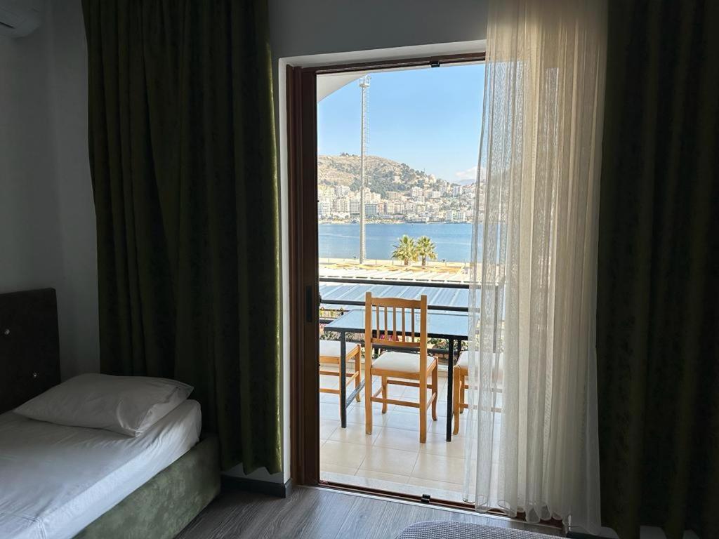 Fjora Rooms Sarandë Eksteriør billede